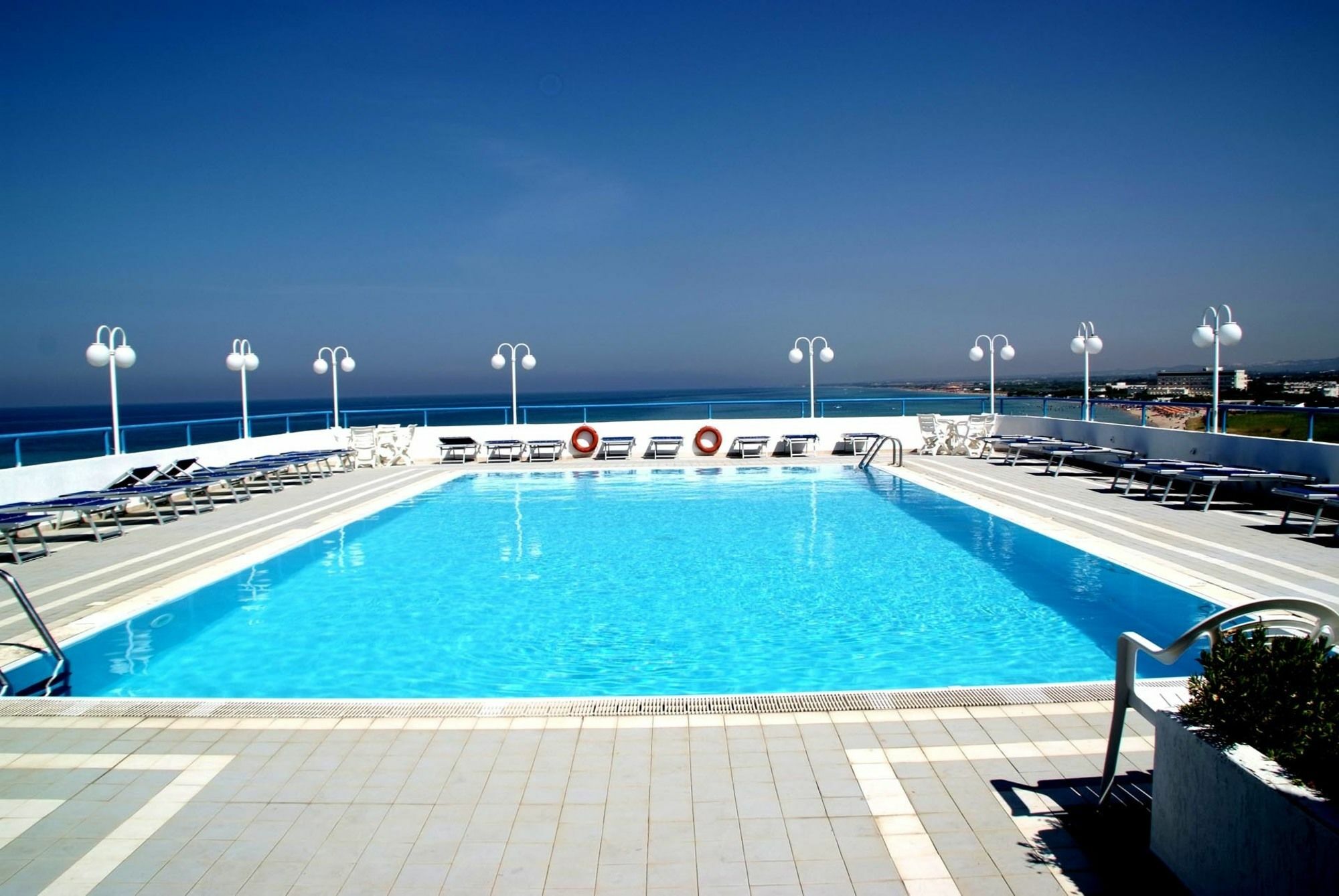 Eden Beach Club Torre Canne Exterior foto